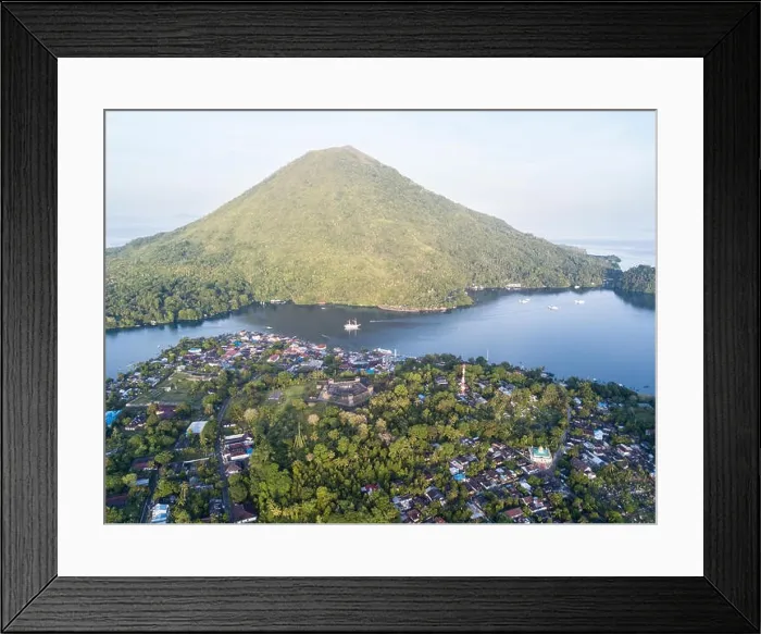 Framed Print : The famous and remote Banda Islands are home to amazing reefs in the Banda Sea. This region is in the Coral Triangle and has high marine biodiversity Framed Print : The famous and remote Banda Islands are home to amazing reefs in the Banda Sea. This region is in the Coral Triangle and has high marine biodiversity