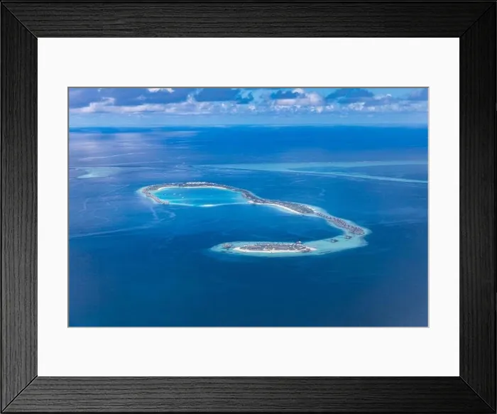 Framed Print : Aerial view on tropical islands. Maldives island, coral reef, picturesque nature landscape, seascape. Amazingly beautiful aerial drone view Framed Print : Aerial view on tropical islands. Maldives island, coral reef, picturesque nature landscape, seascape. Amazingly beautiful aerial drone view