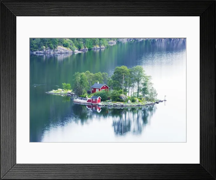 Framed Print : Breathtaking view of small island Framed Print : Breathtaking view of small island