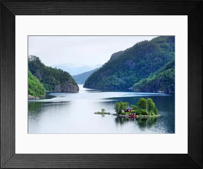 Framed Print : Breathtaking view of small island Framed Print : Breathtaking view of small island