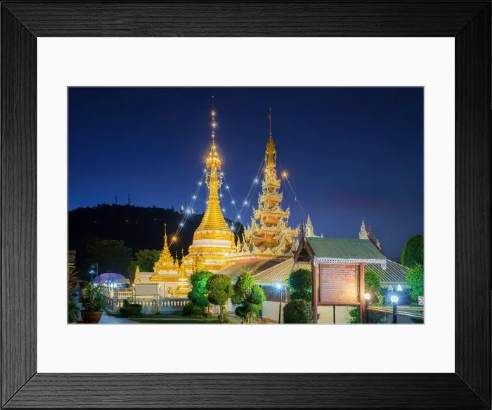 Framed Print : Wat Jongklang Temple and Wat Jongkham Temple is the most attention place for tourist with sunset sky in Mae Hong Son near Chiang mai, Thailand Framed Print : Wat Jongklang Temple and Wat Jongkham Temple is the most attention place for tourist with sunset sky in Mae Hong Son near Chiang mai, Thailand