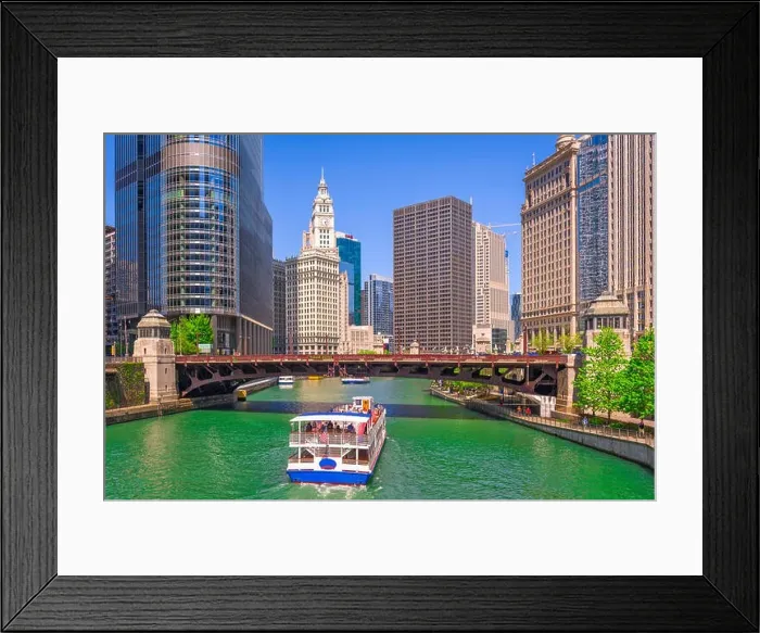 Framed Print : Chicago, Illinois, USA sightseeing cruise and skyline on the river Framed Print : Chicago, Illinois, USA sightseeing cruise and skyline on the river