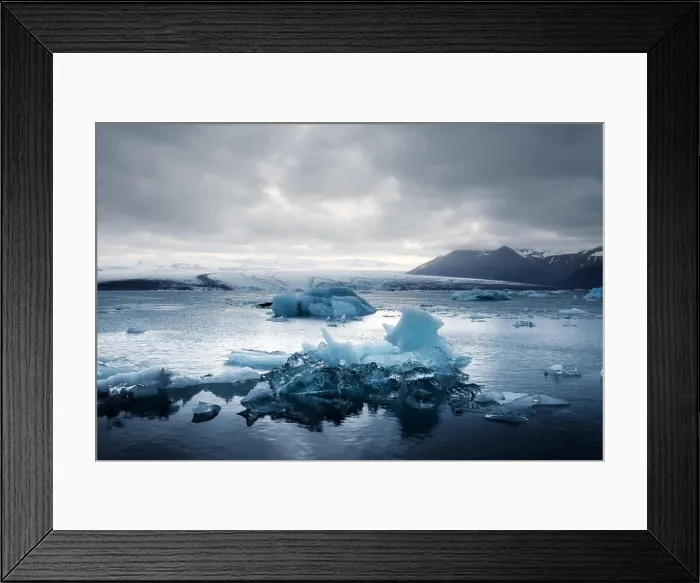 Framed Print : Icebergs in Jokulsarlon glacial lagoon Framed Print : Icebergs in Jokulsarlon glacial lagoon