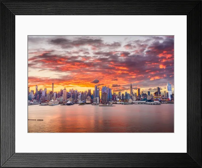 Framed Print : New York, New York, USA midtown skyline at dawn from the Hudson River Framed Print : New York, New York, USA midtown skyline at dawn from the Hudson River