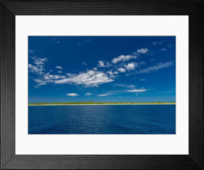 Framed Print : Minimal tropical island view, horizon with seascape and skyscape. Tropical nature pattern minimalism concept view Framed Print : Minimal tropical island view, horizon with seascape and skyscape. Tropical nature pattern minimalism concept view