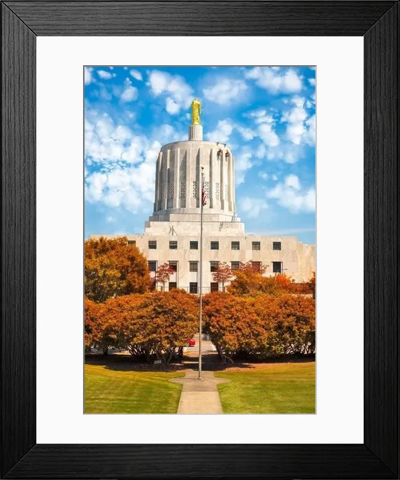 Framed Print : Salem, Oregon, USA at the State Capitol and lawn Framed Print : Salem, Oregon, USA at the State Capitol and lawn
