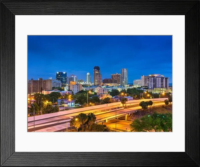 Framed Print : St. Petersburg, Florida, USA downtown skyline at dusk Framed Print : St. Petersburg, Florida, USA downtown skyline at dusk