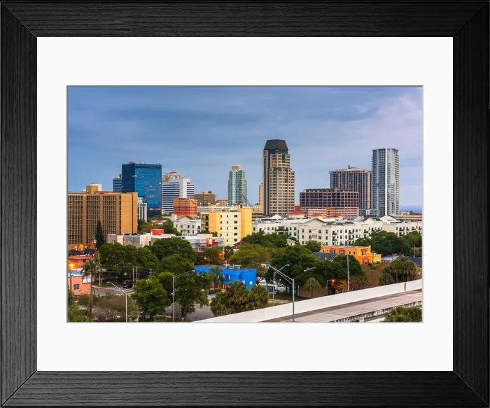 Framed Print : St. Petersburg, Florida, USA downtown skyline at dusk Framed Print : St. Petersburg, Florida, USA downtown skyline at dusk