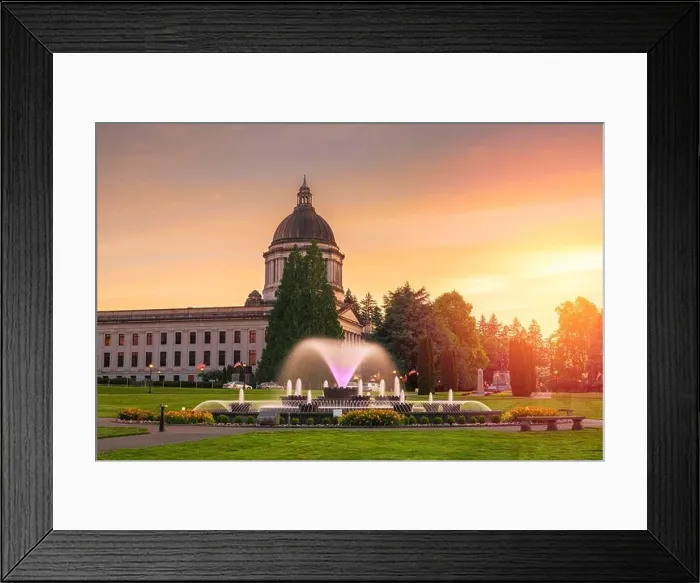 Framed Print : Olympia, Washington, USA state capitol building at dusk Framed Print : Olympia, Washington, USA state capitol building at dusk
