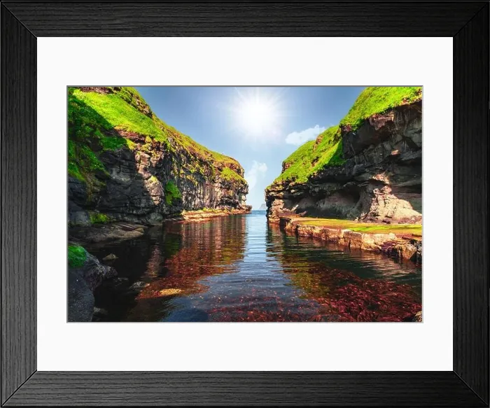 Framed Print : Beautiful view of dock with clear water and red seaweed Framed Print : Beautiful view of dock with clear water and red seaweed