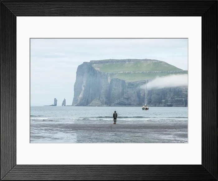 Framed Print : Tjornuvik beach on Streymoy island Framed Print : Tjornuvik beach on Streymoy island