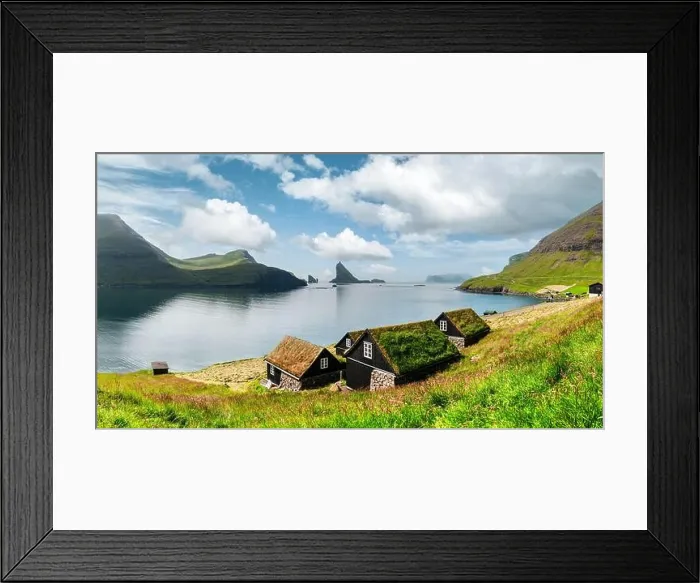 Framed Print : Picturesque view of tradicional faroese grass-covered houses Framed Print : Picturesque view of tradicional faroese grass-covered houses