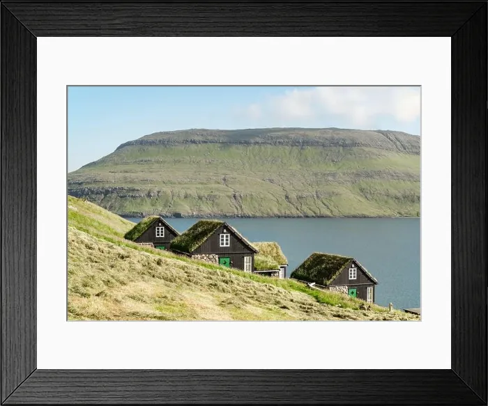 Framed Print : Picturesque view of tradicional faroese grass-covered houses Framed Print : Picturesque view of tradicional faroese grass-covered houses
