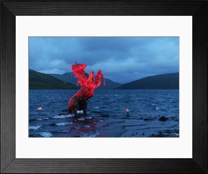 Framed Print : Incredible evening scene with luminous horse Nix Statue Framed Print : Incredible evening scene with luminous horse Nix Statue