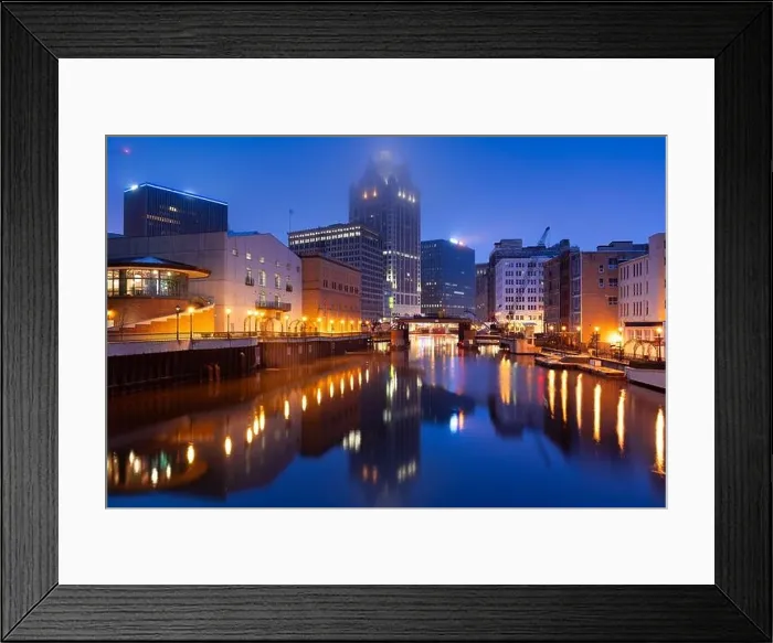 Framed Print : Milwaukee, Wisconsin, USA downtown skyline on the Milwaukee River in the evening Framed Print : Milwaukee, Wisconsin, USA downtown skyline on the Milwaukee River in the evening