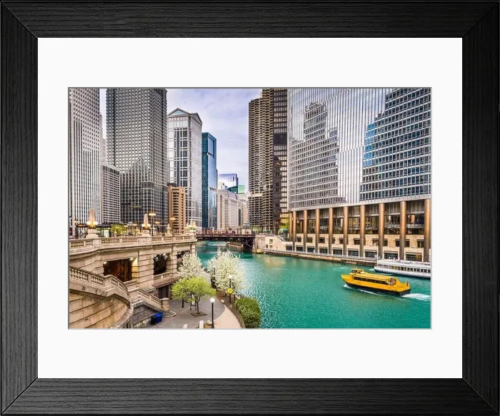 Framed Print : Chicago, Illinois, USA sightseeing cruise and skyline on the river Framed Print : Chicago, Illinois, USA sightseeing cruise and skyline on the river