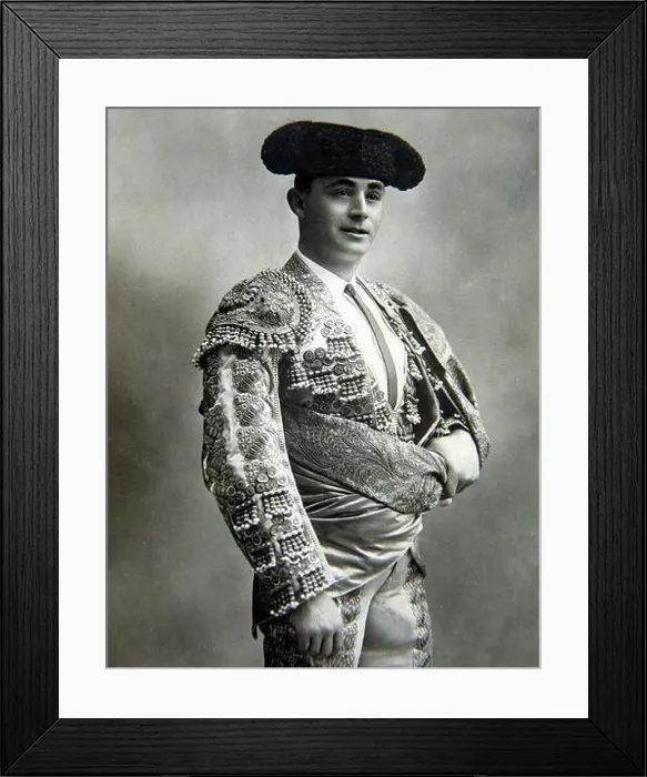 Framed Print : RAFAEL GONZALEZ MADRID. MACHAQUITO. MATADOR DE TOROS ESPAÑOL. CORDOBA 1880 - 1955. REPRODUCCION FOTO Framed Print : RAFAEL GONZALEZ MADRID. MACHAQUITO. MATADOR DE TOROS ESPAÑOL. CORDOBA 1880 - 1955. REPRODUCCION FOTO