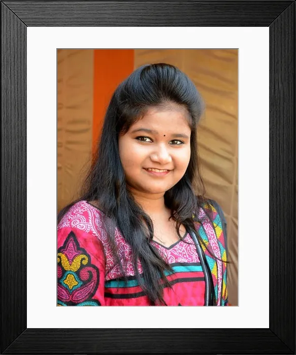 Framed Print : Indian Girl - A beautiful indian girl on party occasion Framed Print : Indian Girl - A beautiful indian girl on party occasion