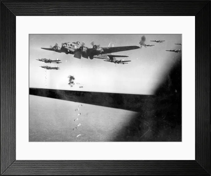 Framed Print : WW11 USAAF B17 Flying Fortress bombers drop their bombs over Germany Framed Print : WW11 USAAF B17 Flying Fortress bombers drop their bombs over Germany