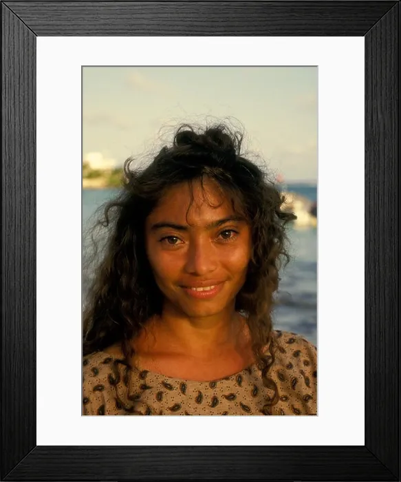 Framed Print : 1, one, Mexican woman, adult woman, woman, headshot, head shot, head and shoulders, portrait, Akumal, Quintana Roo State, Yucatan Peninsula, Mexico Framed Print : 1, one, Mexican woman, adult woman, woman, headshot, head shot, head and shoulders, portrait, Akumal, Quintana Roo State, Yucatan Peninsula, Mexico