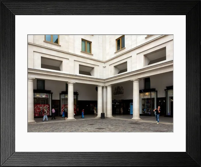 Framed Print : A colonnade at Covent Garden Piazza, London Framed Print : A colonnade at Covent Garden Piazza, London