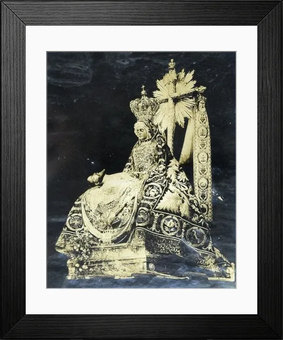 Framed Print : Imagen de la Virgen de las Angustias, patrona de Granada Framed Print : Imagen de la Virgen de las Angustias, patrona de Granada