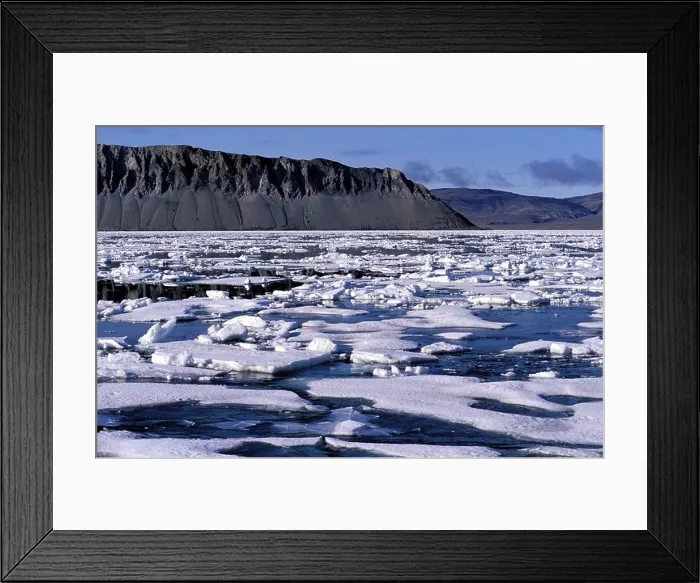Framed Print : Canada, Nunavut, scenery with drifting ices and mountains off Baffin Island