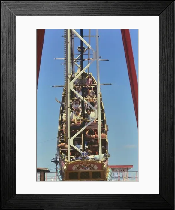 Framed Print : Pirate Ship ride at the old Peter Pans Playground now called Adenture Island, Southend-on-Sea, Southend, Essex, England, UK. Circa 1990s Framed Print : Pirate Ship ride at the old Peter Pans Playground now called Adenture Island, Southend-on-Sea, Southend, Essex, England, UK. Circa 1990s