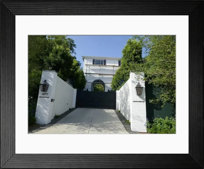 Framed Print : Los Angeles, California, USA 10th April 2022 A General view of atmosphere at Singer / Actress Jennifer Lopez Framed Print : Los Angeles, California, USA 10th April 2022 A General view of atmosphere at Singer / Actress Jennifer Lopez