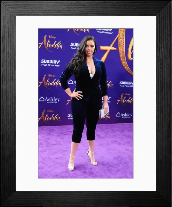 Framed Print : Hollywood, California, USA 21st May 2019 Actress Miranda May attends the Disney Premiere of Aladdin on May 21 Framed Print : Hollywood, California, USA 21st May 2019 Actress Miranda May attends the Disney Premiere of Aladdin on May 21