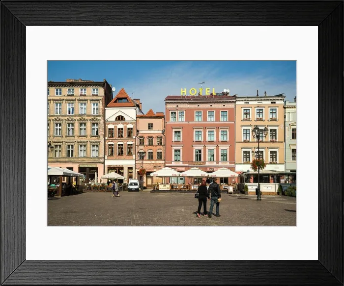 Framed Print : Torun„, Poland, People in the Old Market Square Framed Print : Torun„, Poland, People in the Old Market Square