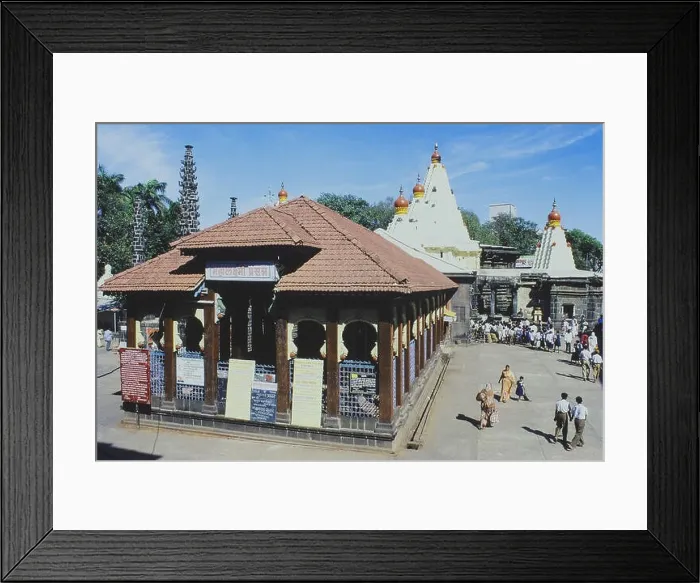 Framed Print : Tourists at Mahalaxmi Temple, Kolhapur, Maharashtra, India, Asia Framed Print : Tourists at Mahalaxmi Temple, Kolhapur, Maharashtra, India, Asia