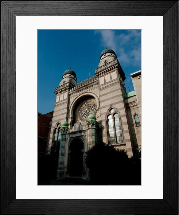 Framed Print : The Shomré Hadass Synagogue in the centre of Antwerp (Belgium, 20 / 09 / 2009) Framed Print : The Shomré Hadass Synagogue in the centre of Antwerp (Belgium, 20 / 09 / 2009)