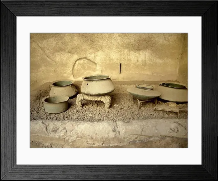 Framed Print : Pompeii. House of the Vetti. 1st century AD. Domus belonging to two rich merchants, Vettio Restitulo and Aulo Vettio Convivo. Kitchen with pots Framed Print : Pompeii. House of the Vetti. 1st century AD. Domus belonging to two rich merchants, Vettio Restitulo and Aulo Vettio Convivo. Kitchen with pots