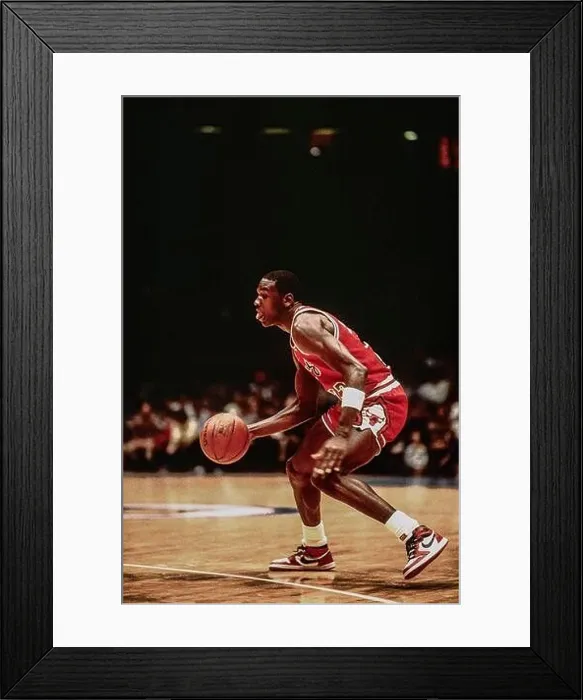 Framed Print : Michael Jordan, Chicago Bull in a game against New Jersey Nets in 1985 Framed Print : Michael Jordan, Chicago Bull in a game against New Jersey Nets in 1985