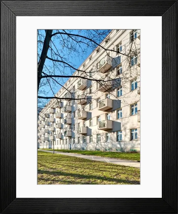 Framed Print : Wien, Gemeindebau des Roten Wien - Vienna, Council Tenement Block, Red Vienna, Wohnhausanlage Friedrich-Engels-Platz, Rudolf Perco 1930-1934 Framed Print : Wien, Gemeindebau des Roten Wien - Vienna, Council Tenement Block, Red Vienna, Wohnhausanlage Friedrich-Engels-Platz, Rudolf Perco 1930-1934