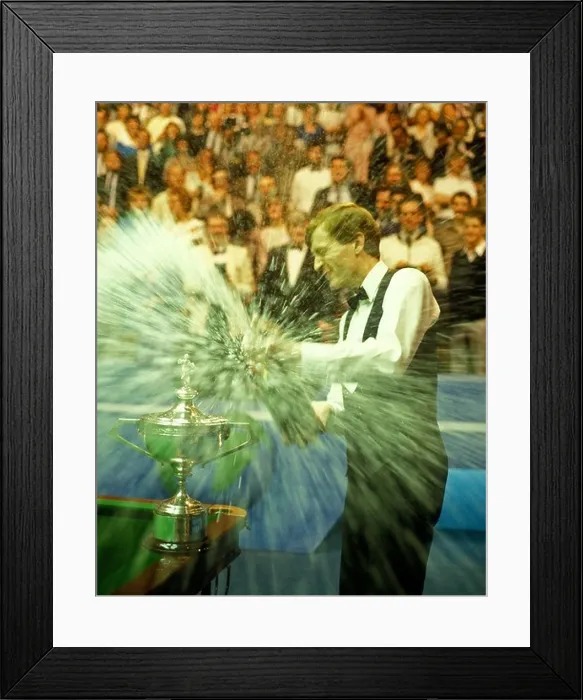Framed Print : Steve Davis at The Embassy World Snooker Tournament, Crucible Theatre Sheffield in the early 1980's Framed Print : Steve Davis at The Embassy World Snooker Tournament, Crucible Theatre Sheffield in the early 1980's