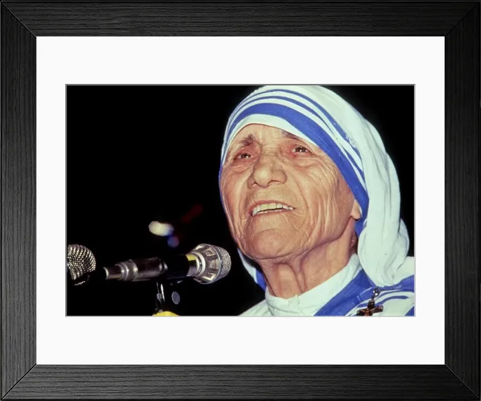 Framed Print : Mother Teresa famous social worker, india, NO MR Framed Print : Mother Teresa famous social worker, india, NO MR