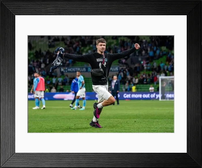 Framed Print : Melbourne, Australia. 23 December, 2023. Pitch invader on the pitch seconds before he is tackled by security Framed Print : Melbourne, Australia. 23 December, 2023. Pitch invader on the pitch seconds before he is tackled by security