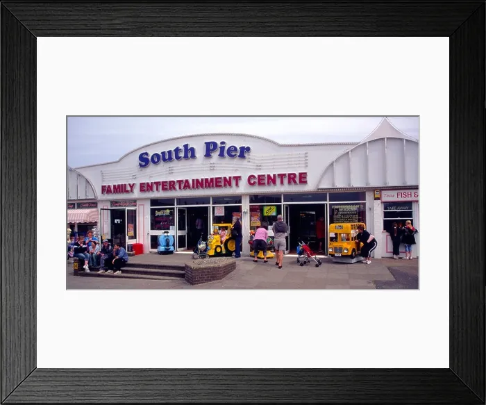 Framed Print : Seaside amusements Lowestoft Suffolk England Framed Print : Seaside amusements Lowestoft Suffolk England
