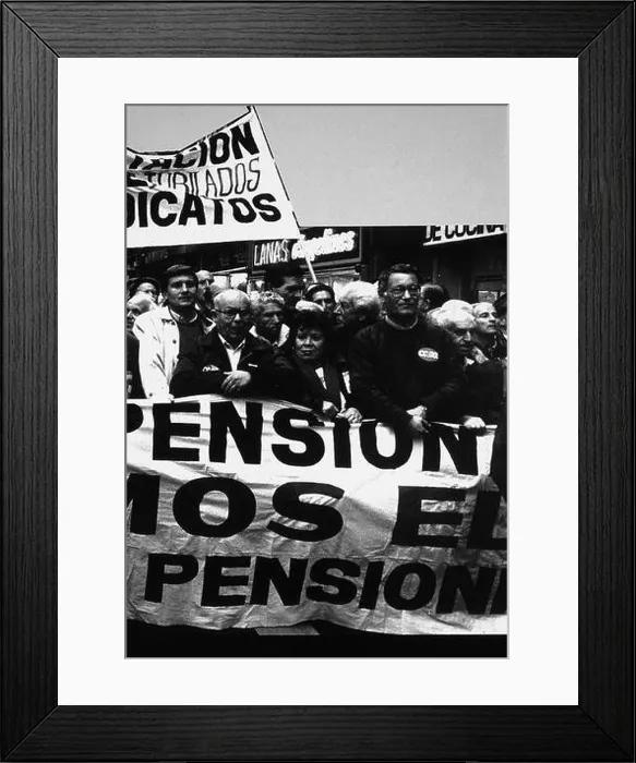 Framed Print : MOVILIZACION CONVOCADA POR LOS SINDICATOS EN LOS AÑOS 70 EN DEFENSA DE LOS DERECHOS DE LOS TRABAJADORES. Location: EXTERIOR Framed Print : MOVILIZACION CONVOCADA POR LOS SINDICATOS EN LOS AÑOS 70 EN DEFENSA DE LOS DERECHOS DE LOS TRABAJADORES. Location: EXTERIOR