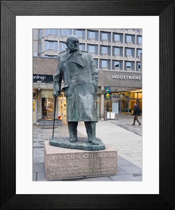 Framed Print : Sculpture of former British prime minister Winston Churchill in Solli plass square Oslo Norway, by sculptor Ivor Roberts-Jones Framed Print : Sculpture of former British prime minister Winston Churchill in Solli plass square Oslo Norway, by sculptor Ivor Roberts-Jones