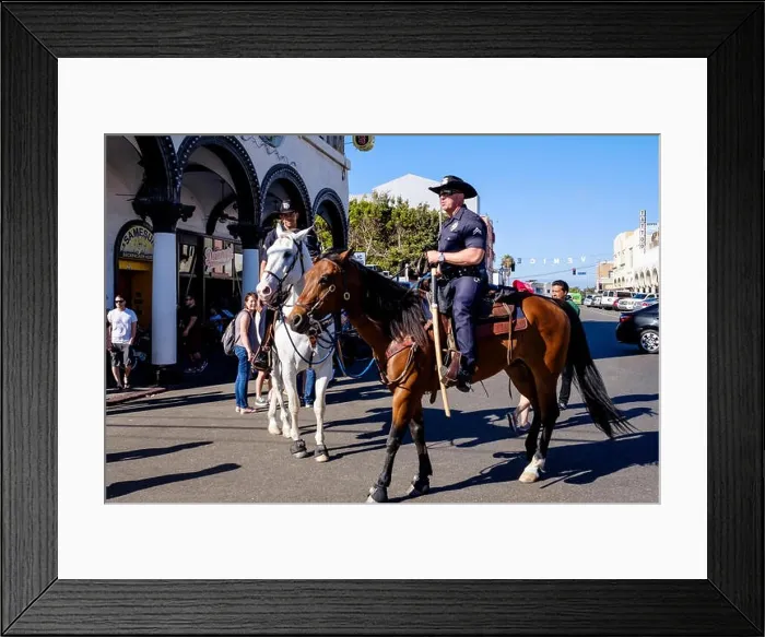 Framed Print : LAPD Horses Patrol in Venice Beach, Los Angeles, California, USA Framed Print : LAPD Horses Patrol in Venice Beach, Los Angeles, California, USA
