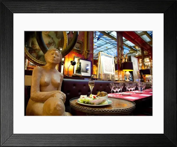 Framed Print : France, Marne, Reims, reims ham served close to a statue in CafŽ du Palais