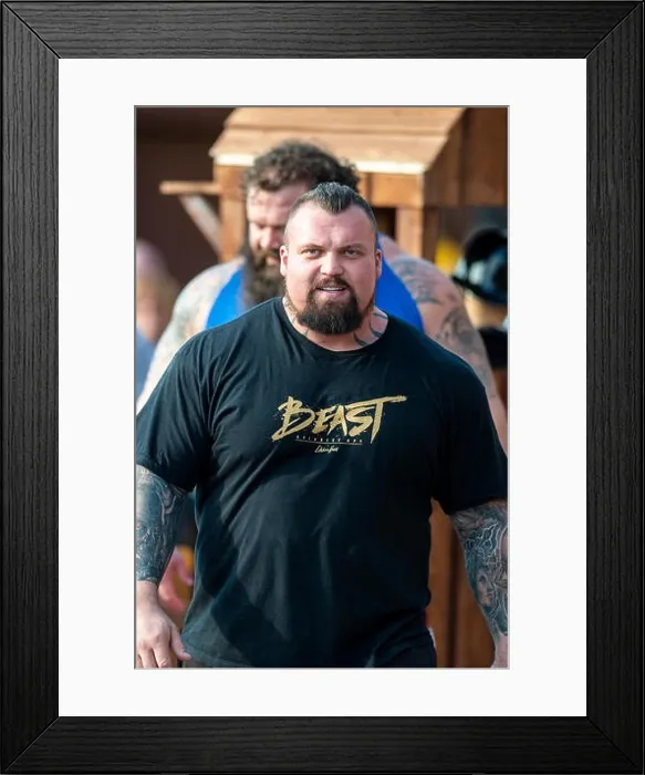 Framed Print : Staffordshire, UK. 09 April 2019. World's Strongest Man Eddie Hall films for a new TV show with the History Channel by Middleport Potteries, Stoke Framed Print : Staffordshire, UK. 09 April 2019. World's Strongest Man Eddie Hall films for a new TV show with the History Channel by Middleport Potteries, Stoke