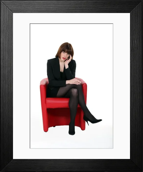 Framed Print : Attractive businesswoman