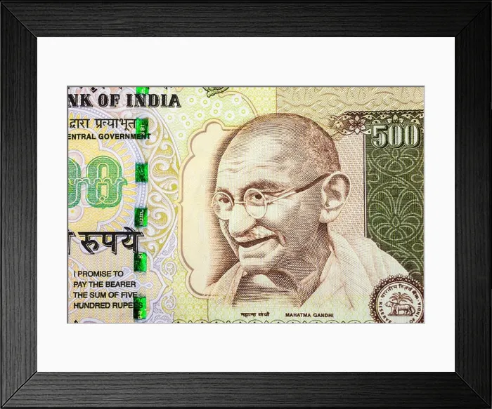 Framed Print : Closeup on an Indian five hundred rupee note Framed Print : Closeup on an Indian five hundred rupee note