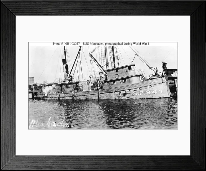 Framed Print : USS Menhaden (SP-847) Framed Print : USS Menhaden (SP-847)