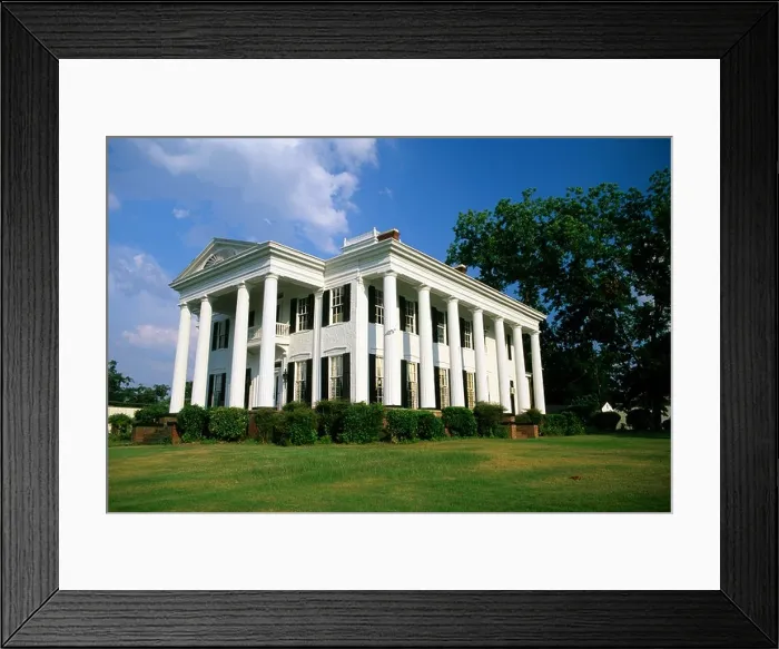 Framed Print : The Wynn House an Antebellum Mansion in Columbus, Georgia Framed Print : The Wynn House an Antebellum Mansion in Columbus, Georgia