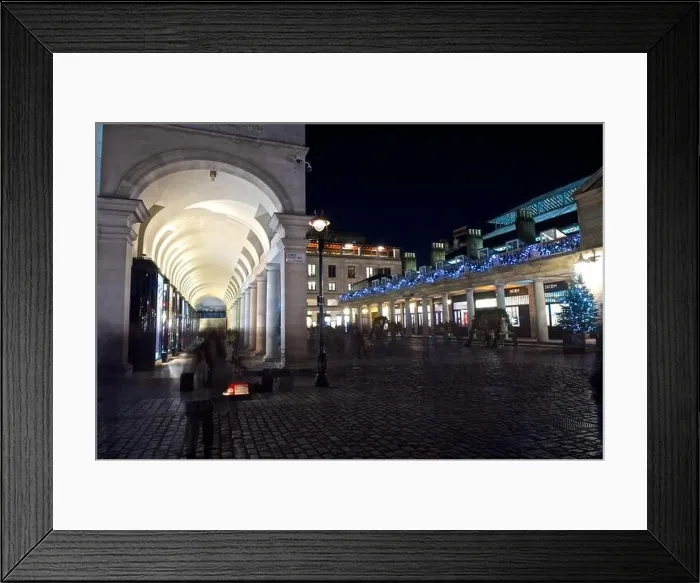 Framed Print : Covent Garden, Christmas 2017 Framed Print : Covent Garden, Christmas 2017